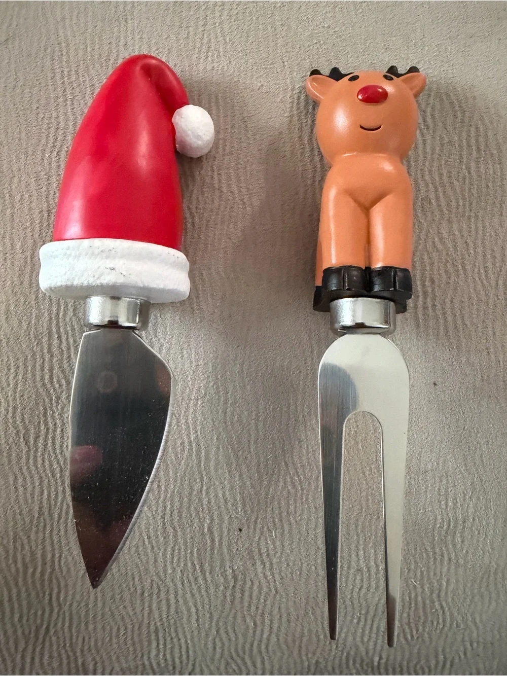 Festive Reindeer & Santa Cheese Knife Set - Red, White, Tan